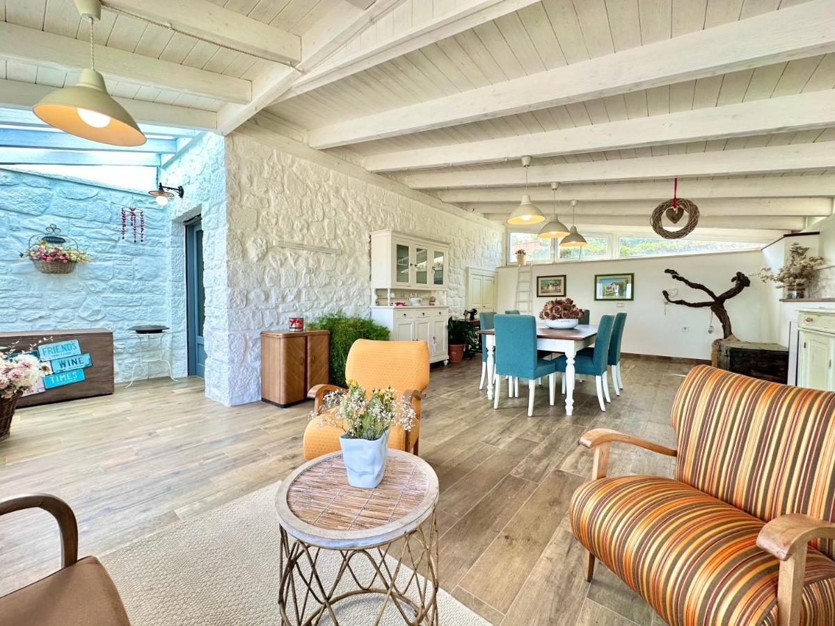 Trullo Il Carrubo Villa Alberobello Eksteriør billede
